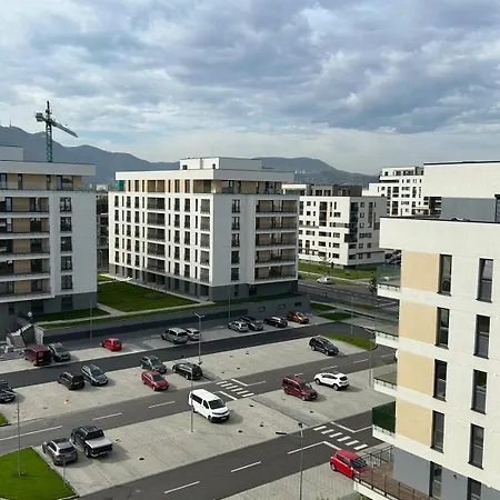 Apartament Coresi Comfort, Parking, Wifi *