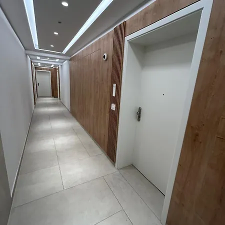 Apartment Coresi Comfort, Parking, Wifi *